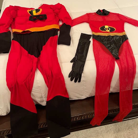 Disney Other - Selling our Mr.&Mrs. Incredible Halloween customs. Only wore it ones.